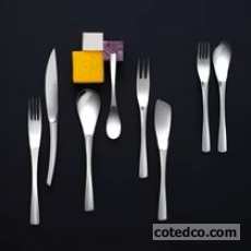 Couteau de table monobloc lame scie